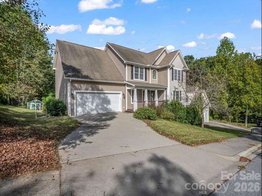 26 Wayward Path, Candler, NC 28715.  MLS# CAR4408665, YatesRealty ID 55789. 