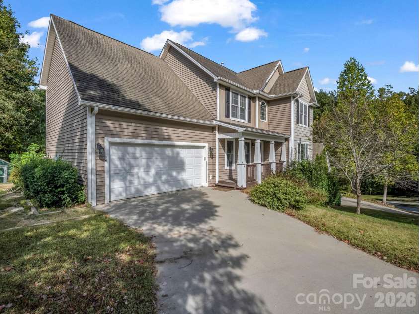 26 Wayward Path, Candler, NC 28715.  MLS# CAR4408665, YatesRealty ID 55789. 
