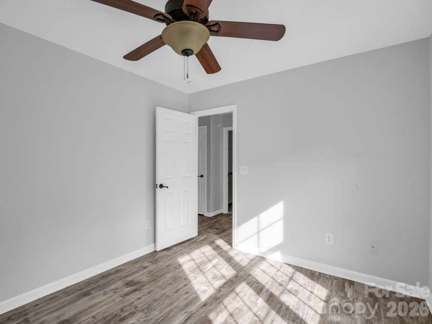 26 Wayward Path, Candler, NC 28715.  MLS# CAR4408665, YatesRealty ID 55789. 