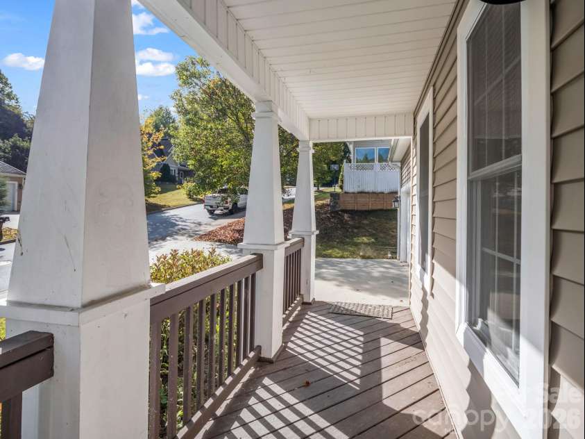 26 Wayward Path, Candler, NC 28715.  MLS# CAR4408665, YatesRealty ID 55789. 