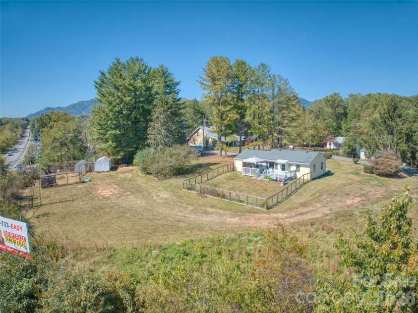 99 Justice Ridge Road, Candler, NC 28715.  MLS# CAR4426429, YatesRealty ID 55792. 