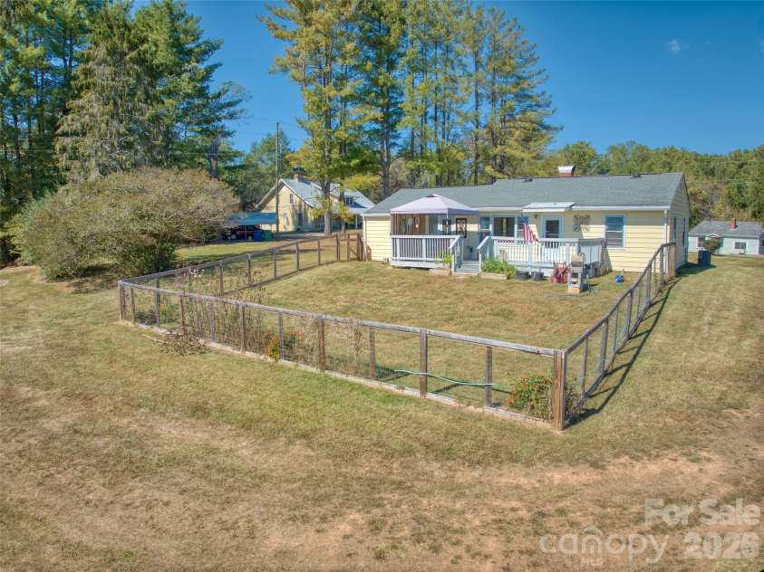 99 Justice Ridge Road, Candler, NC 28715.  MLS# CAR4426429, YatesRealty ID 55792. 