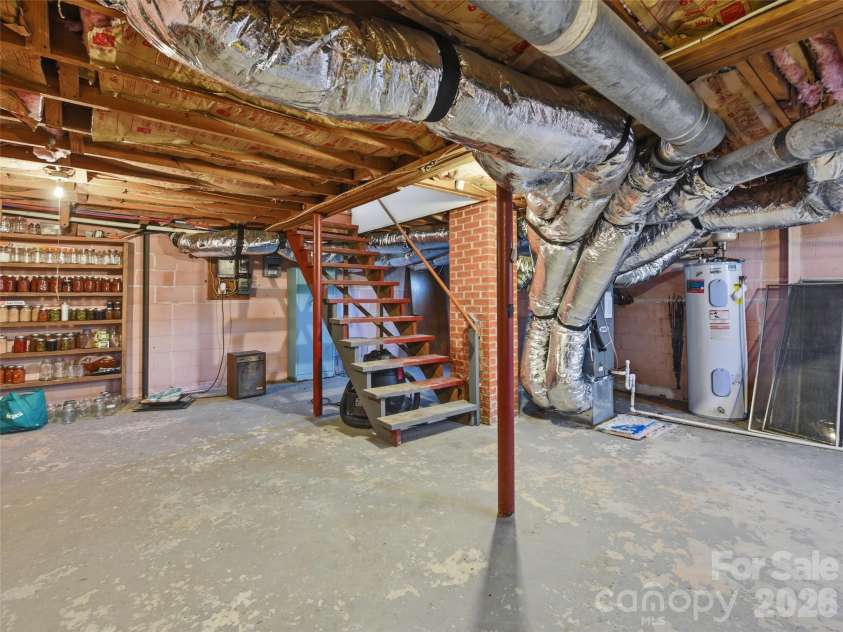 99 Justice Ridge Road, Candler, NC 28715.  MLS# CAR4426429, YatesRealty ID 55792. 