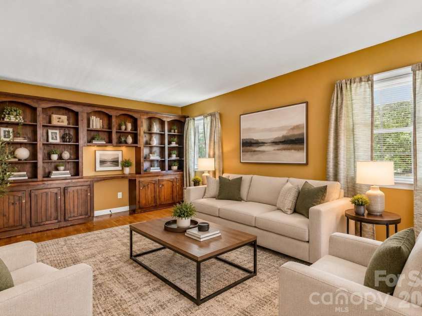 1926 Taylor Drive, Gastonia, NC 28052.  MLS# CAR4420378, YatesRealty ID 55794. 