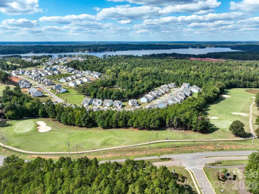 24526 Blue Heron Circle, Lancaster, SC 29720.  MLS# CAR4431328, YatesRealty ID 55799. 