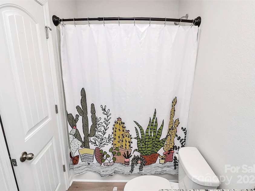 5209 Wolfridge Avenue, Charlotte, NC 28214.  MLS# CAR4330311, YatesRealty ID 558. 