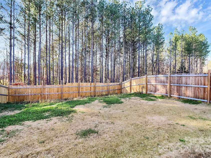 5209 Wolfridge Avenue, Charlotte, NC 28214.  MLS# CAR4330311, YatesRealty ID 558. 