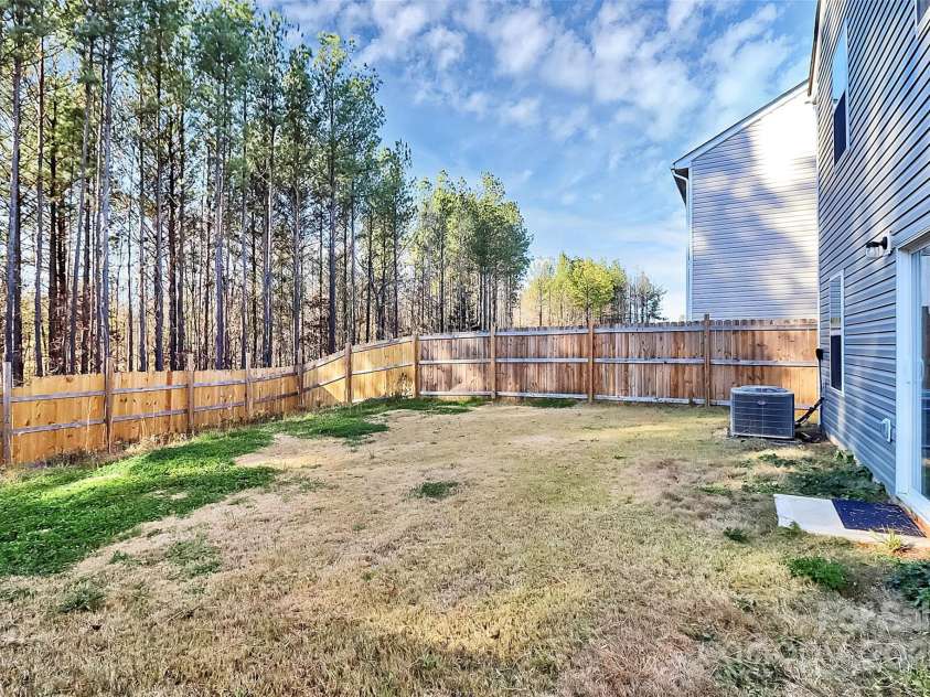 5209 Wolfridge Avenue, Charlotte, NC 28214.  MLS# CAR4330311, YatesRealty ID 558. 