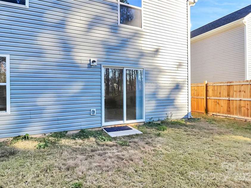 5209 Wolfridge Avenue, Charlotte, NC 28214.  MLS# CAR4330311, YatesRealty ID 558. 