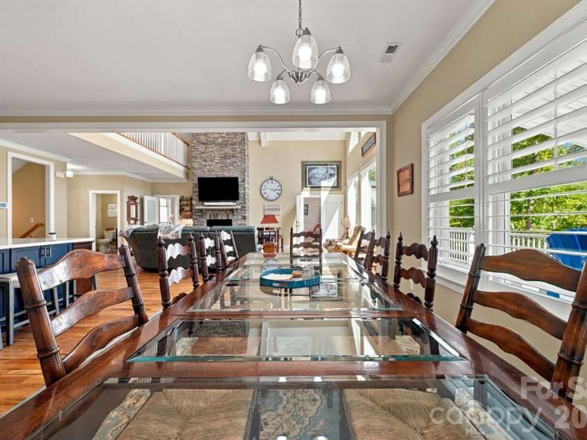 6810 McGalliard Pointe Drive, Valdese, NC 28690.  MLS# CAR4432720, YatesRealty ID 55801. 