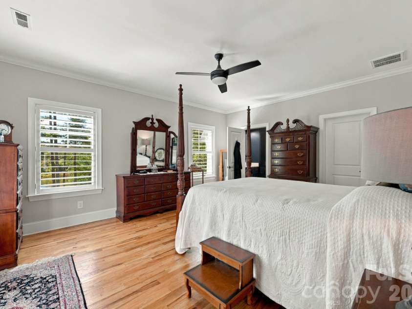 6810 McGalliard Pointe Drive, Valdese, NC 28690.  MLS# CAR4432720, YatesRealty ID 55801. 