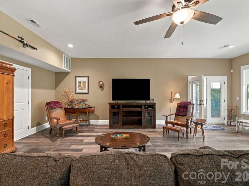 6810 McGalliard Pointe Drive, Valdese, NC 28690.  MLS# CAR4432720, YatesRealty ID 55801. 