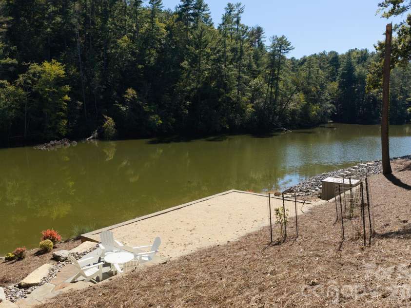6810 McGalliard Pointe Drive, Valdese, NC 28690.  MLS# CAR4432720, YatesRealty ID 55801. 