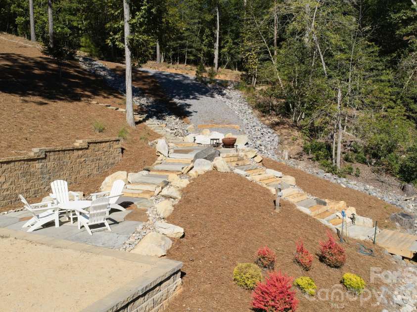 6810 McGalliard Pointe Drive, Valdese, NC 28690.  MLS# CAR4432720, YatesRealty ID 55801. 
