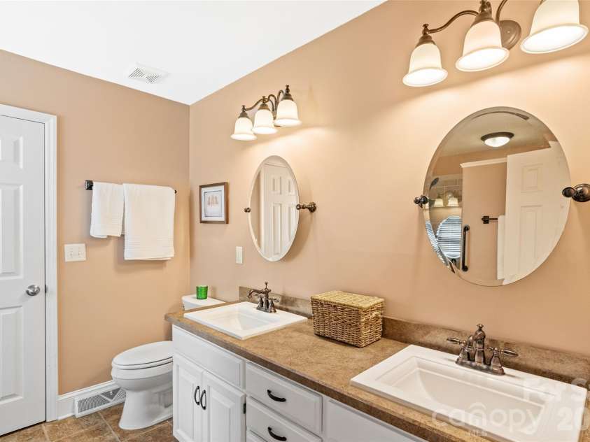 9831 Spring Harvest Drive, Mint Hill, NC 28227.  MLS# CAR4432113, YatesRealty ID 55803. 