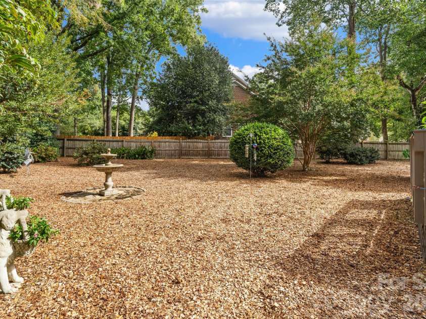 9831 Spring Harvest Drive, Mint Hill, NC 28227.  MLS# CAR4432113, YatesRealty ID 55803. 