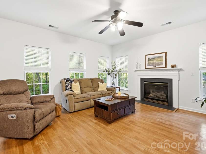 2100 Pineapple Court, Matthews, NC 28105.  MLS# CAR4431286, YatesRealty ID 55807. 