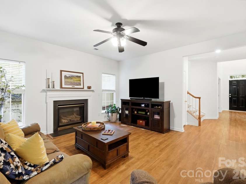 2100 Pineapple Court, Matthews, NC 28105.  MLS# CAR4431286, YatesRealty ID 55807. 
