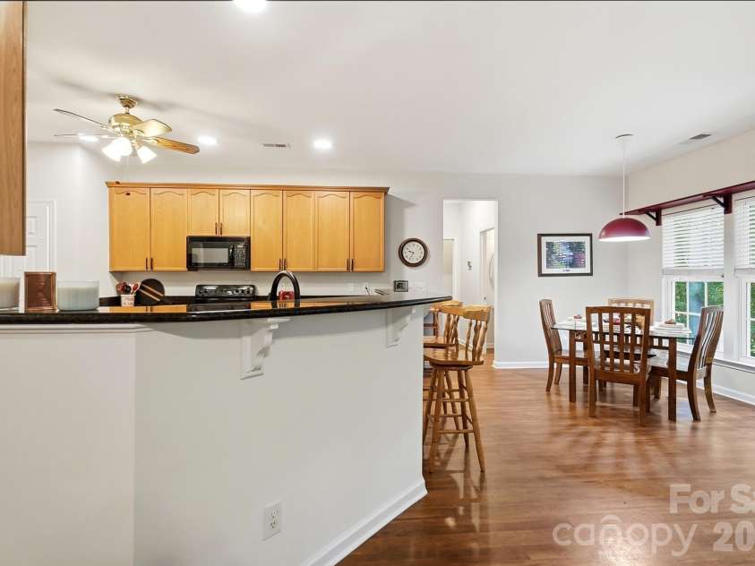 2100 Pineapple Court, Matthews, NC 28105.  MLS# CAR4431286, YatesRealty ID 55807. 