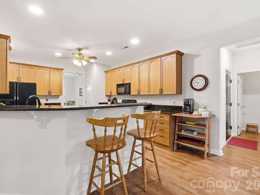 2100 Pineapple Court, Matthews, NC 28105.  MLS# CAR4431286, YatesRealty ID 55807. 