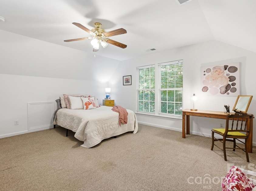 2100 Pineapple Court, Matthews, NC 28105.  MLS# CAR4431286, YatesRealty ID 55807. 