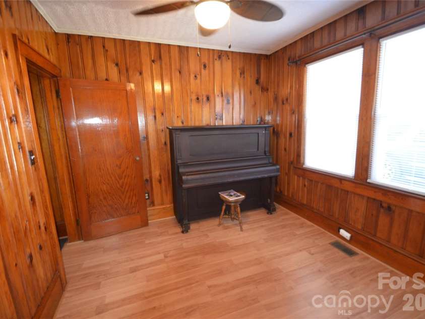 813 Powell Avenue, Valdese, NC 28690.  MLS# CAR4432871, YatesRealty ID 55809. 