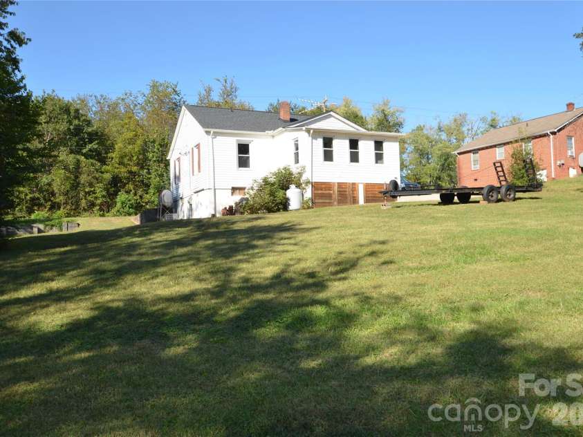813 Powell Avenue, Valdese, NC 28690.  MLS# CAR4432871, YatesRealty ID 55809. 