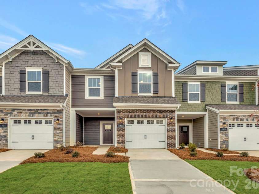1022 Overbrook Place, Wingate, NC 28174.  MLS# CAR4355301, YatesRealty ID 5581. Exterior