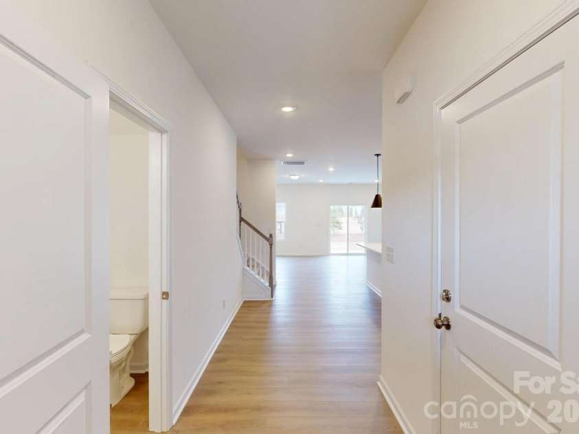 1022 Overbrook Place, Wingate, NC 28174.  MLS# CAR4355301, YatesRealty ID 5581. Foyer
