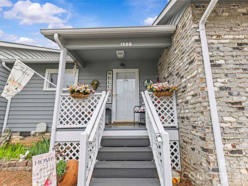 1805 Wellington Hills Circle, Salisbury, NC 28147.  MLS# CAR4355014, YatesRealty ID 5582. 