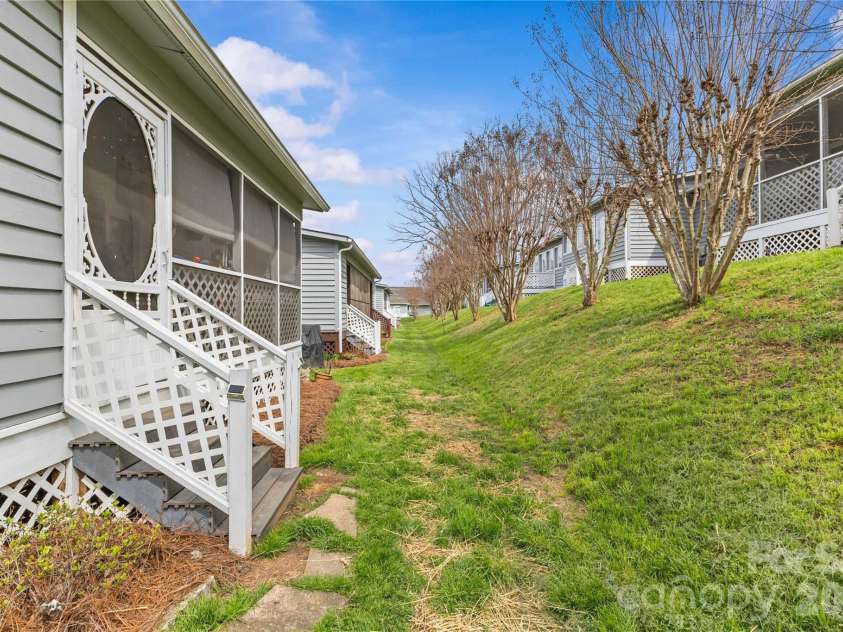 1805 Wellington Hills Circle, Salisbury, NC 28147.  MLS# CAR4355014, YatesRealty ID 5582. 