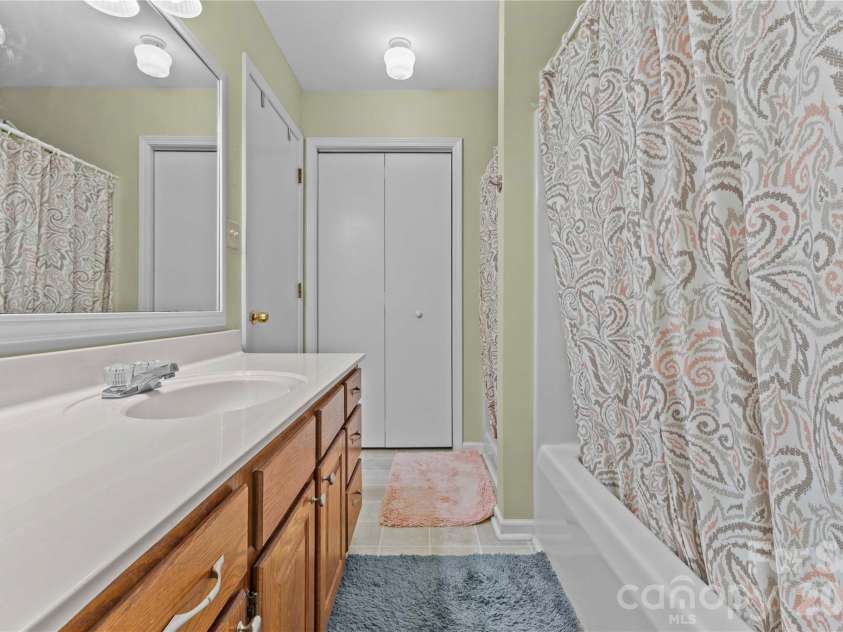 1805 Wellington Hills Circle, Salisbury, NC 28147.  MLS# CAR4355014, YatesRealty ID 5582. 