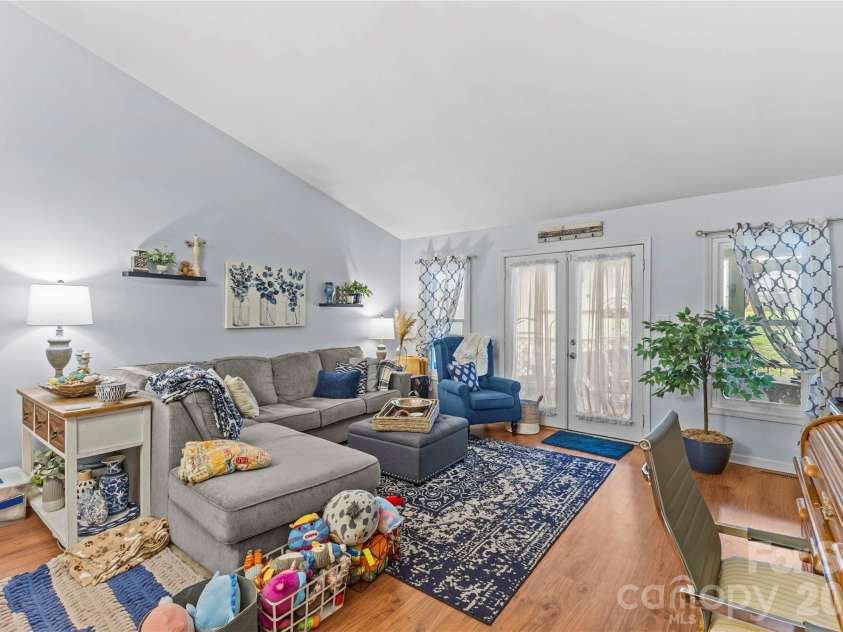 1805 Wellington Hills Circle, Salisbury, NC 28147.  MLS# CAR4355014, YatesRealty ID 5582. 