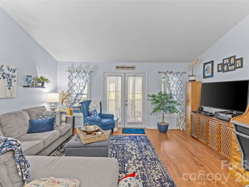 1805 Wellington Hills Circle, Salisbury, NC 28147.  MLS# CAR4355014, YatesRealty ID 5582. 