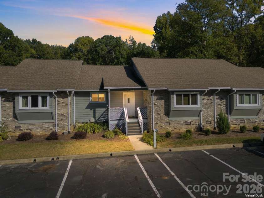 1805 Wellington Hills Circle, Salisbury, NC 28147.  MLS# CAR4434227, YatesRealty ID 5582. 