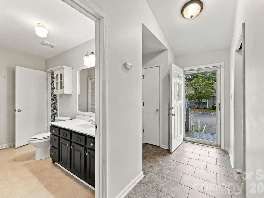 1805 Wellington Hills Circle, Salisbury, NC 28147.  MLS# CAR4434227, YatesRealty ID 5582. 