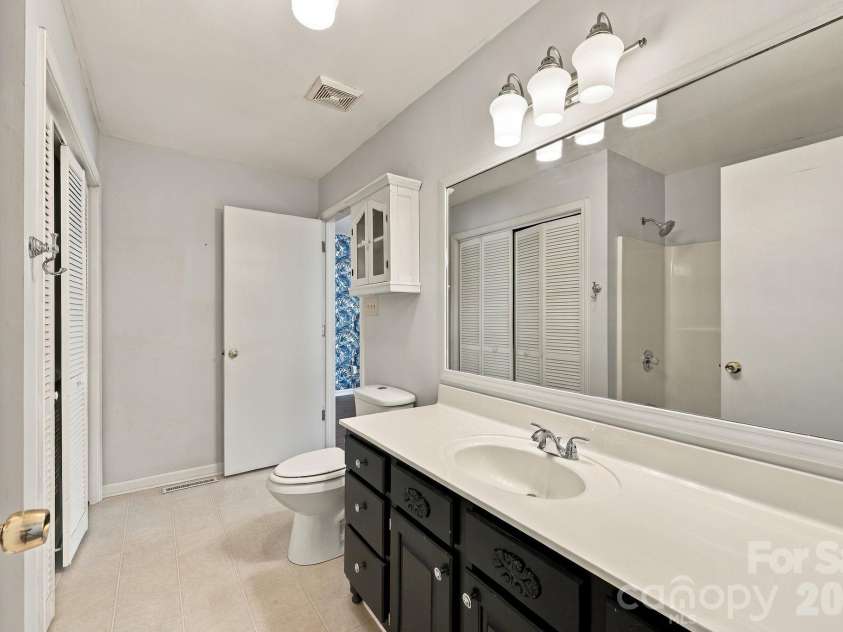 1805 Wellington Hills Circle, Salisbury, NC 28147.  MLS# CAR4434227, YatesRealty ID 5582. 