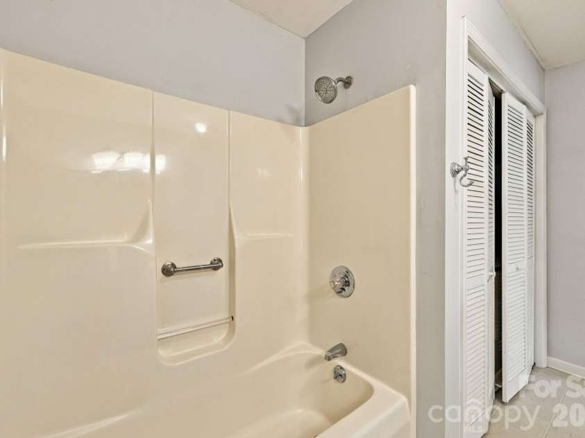 1805 Wellington Hills Circle, Salisbury, NC 28147.  MLS# CAR4434227, YatesRealty ID 5582. 