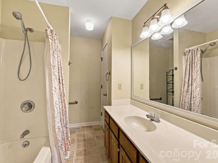 1805 Wellington Hills Circle, Salisbury, NC 28147.  MLS# CAR4434227, YatesRealty ID 5582. 