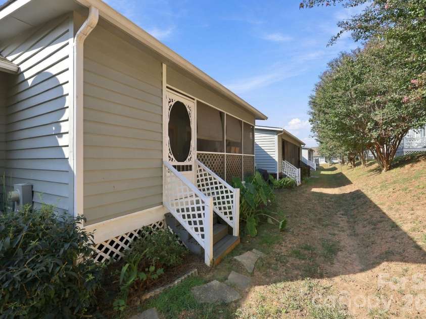 1805 Wellington Hills Circle, Salisbury, NC 28147.  MLS# CAR4434227, YatesRealty ID 5582. 