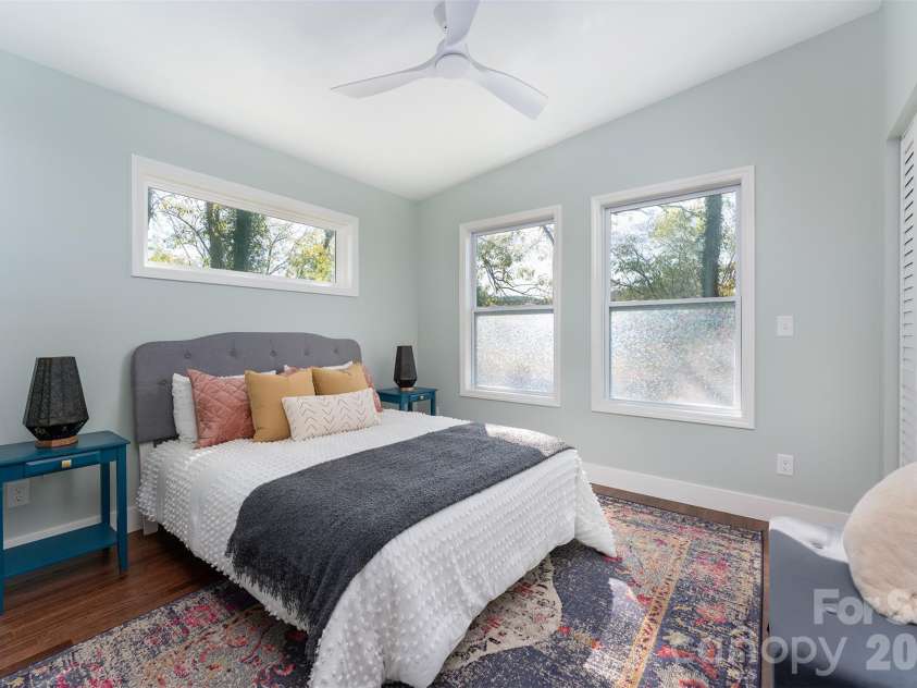 22 Crestfield Avenue, Asheville, NC 28804.  MLS# CAR4433109, YatesRealty ID 55821. 