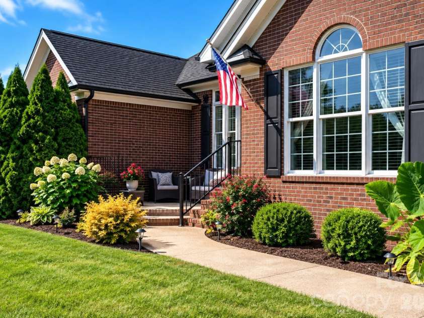2915 Woodfield Lane, Lincolnton, NC 28092.  MLS# CAR4432025, YatesRealty ID 55823. Restaged front patio