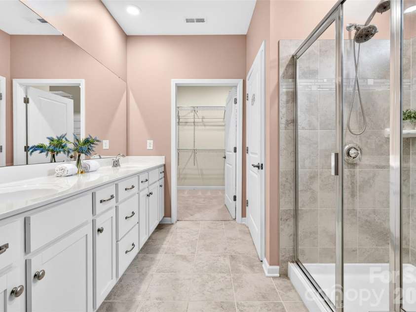 201 Picasso Lane, Mount Holly, NC 28120.  MLS# CAR4432622, YatesRealty ID 55825. 