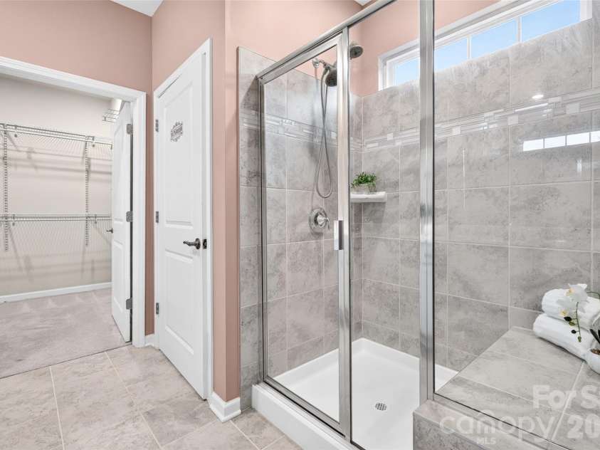 201 Picasso Lane, Mount Holly, NC 28120.  MLS# CAR4432622, YatesRealty ID 55825. 