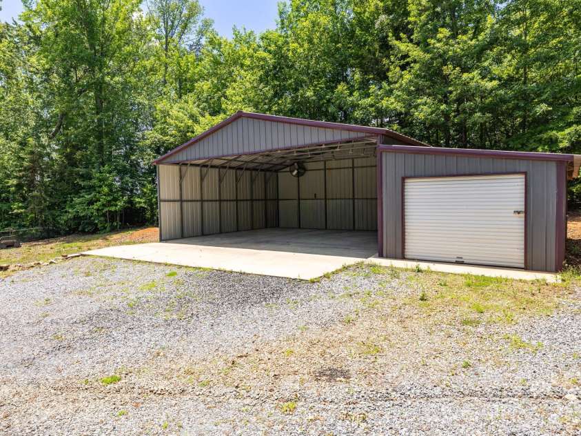 1616 Iron Works Road, Reidsville, NC 27320.  MLS# CAR4433143, YatesRealty ID 55828. 