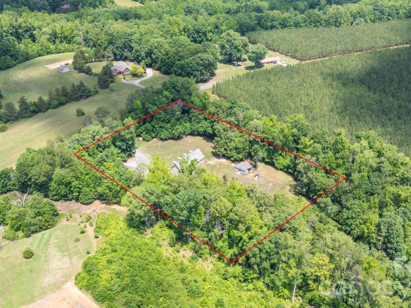 1616 Iron Works Road, Reidsville, NC 27320.  MLS# CAR4433143, YatesRealty ID 55828. 