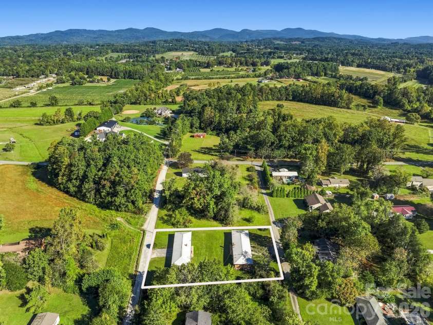 17 Randolph Avenue, Flat Rock, NC 28731.  MLS# CAR4428296, YatesRealty ID 55829. Aerial (Approximate Boundary Lines)