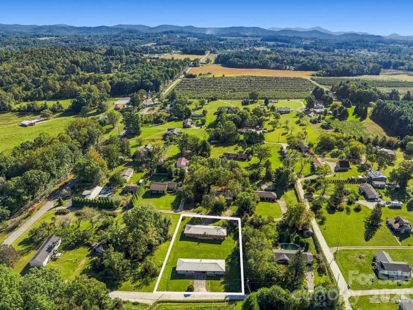 17 Randolph Avenue, Flat Rock, NC 28731.  MLS# CAR4428296, YatesRealty ID 55829. Aerial (Approximate Boundary Lines)