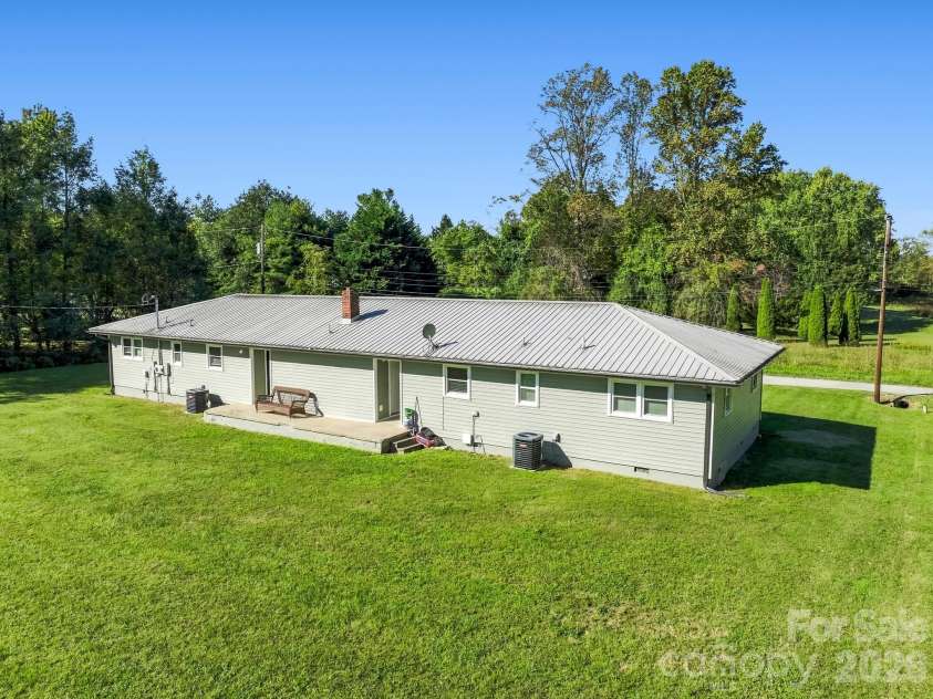 17 Randolph Avenue, Flat Rock, NC 28731.  MLS# CAR4428296, YatesRealty ID 55829. Duplex on Randolph Ave