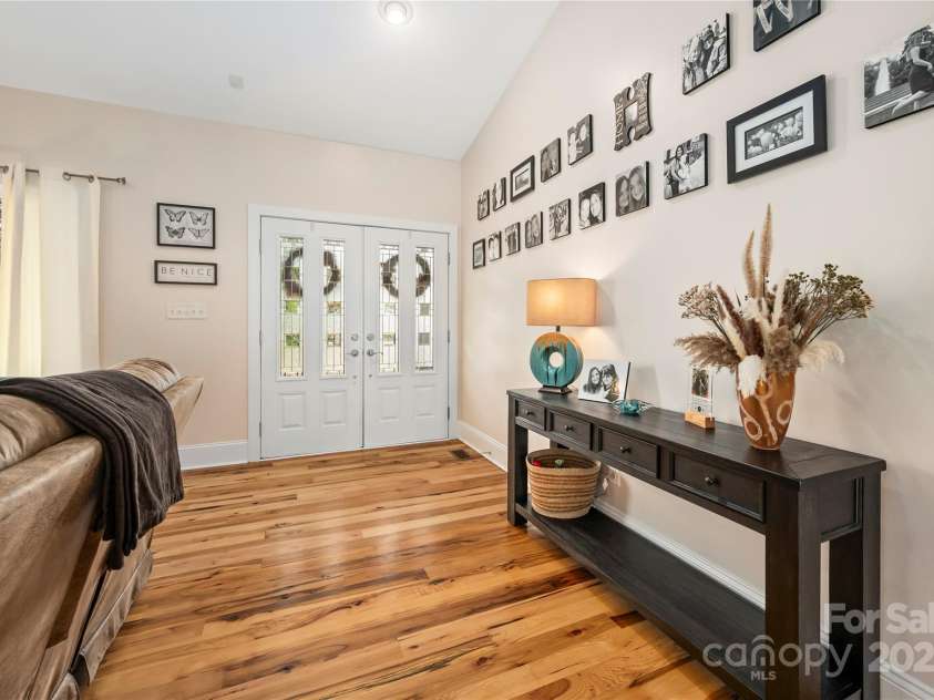 1115 Stony Point Road, Kings Mountain, NC 28086.  MLS# CAR4206093, YatesRealty ID 5583. 